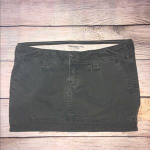 Green skirt Abercrombie & Fitch